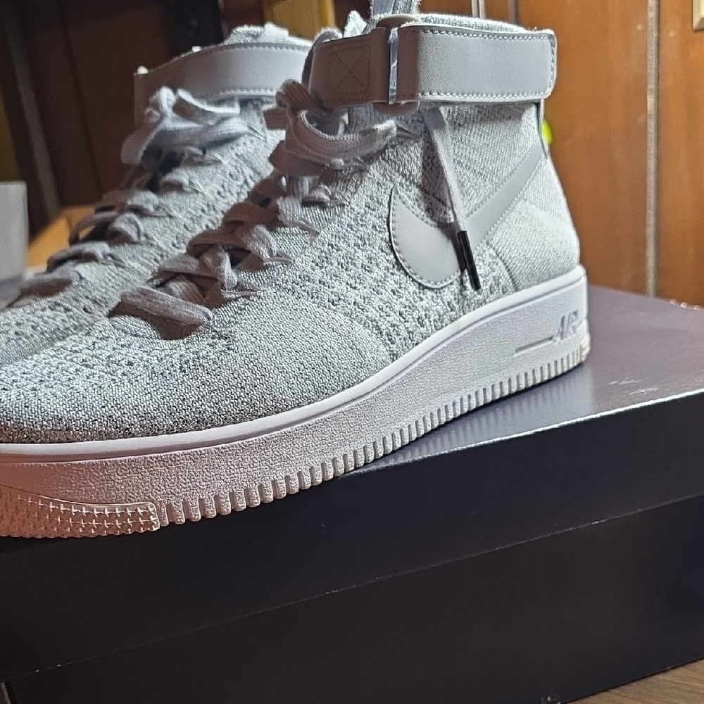 Nike AF1 Ultra Flyknit Mid Light Gray Sneakers - Picture 3 of 3